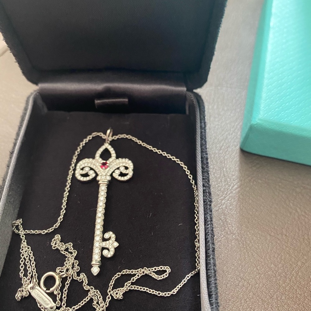 Tiffany key - Picture 1 of 3